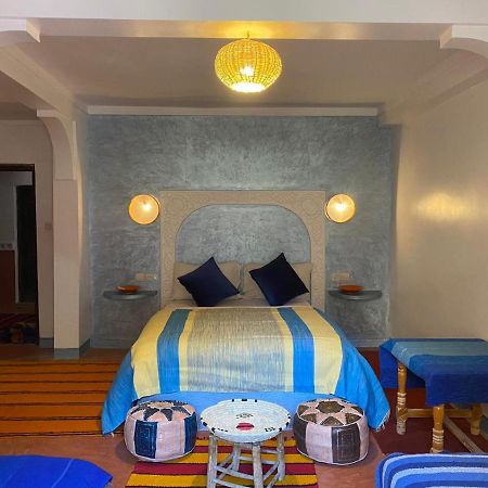 Auberge Tissadrine Akhendachou n'Ait Ouffi Buitenkant foto