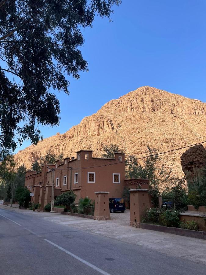 Auberge Tissadrine Akhendachou n'Ait Ouffi Buitenkant foto