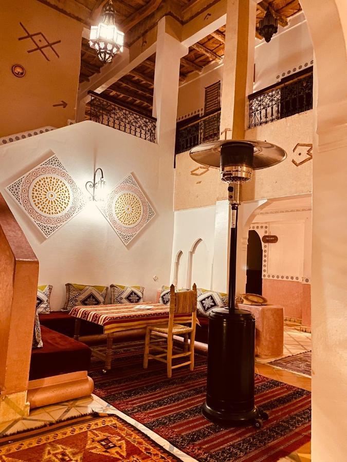 Auberge Tissadrine Akhendachou n'Ait Ouffi Buitenkant foto