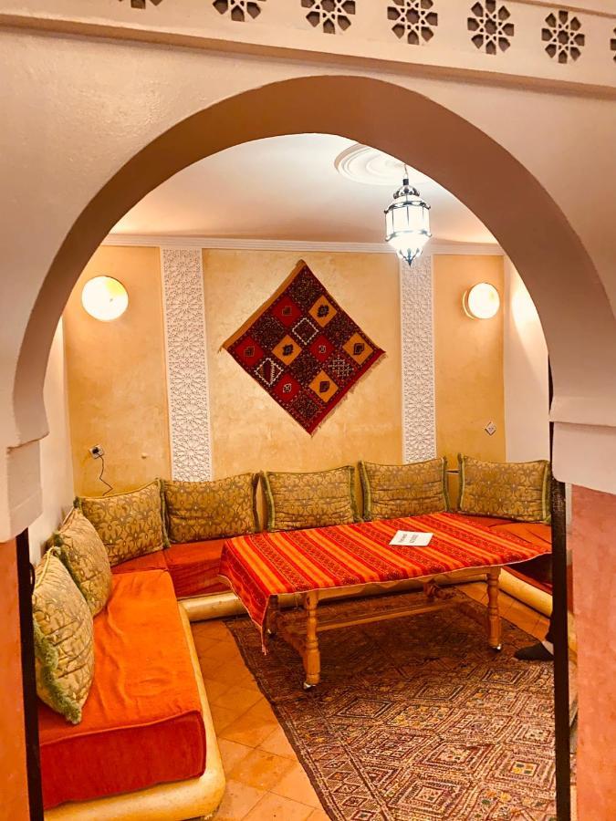Auberge Tissadrine Akhendachou n'Ait Ouffi Buitenkant foto
