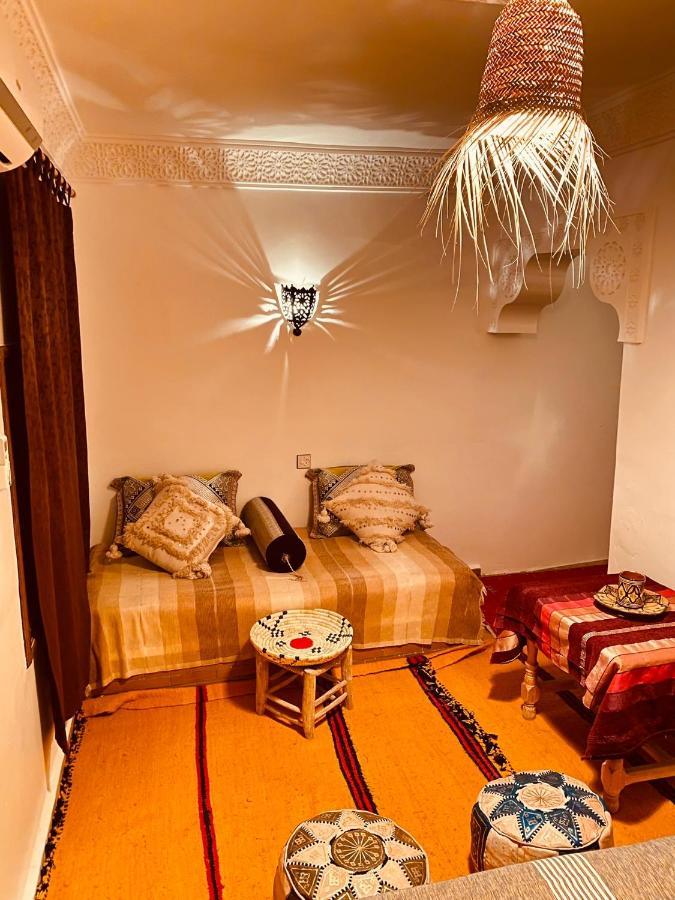 Auberge Tissadrine Akhendachou n'Ait Ouffi Buitenkant foto