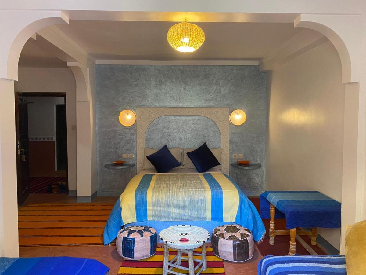Auberge Tissadrine Akhendachou n'Ait Ouffi Buitenkant foto