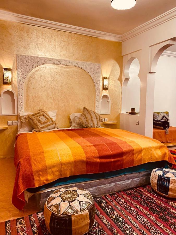 Auberge Tissadrine Akhendachou n'Ait Ouffi Buitenkant foto