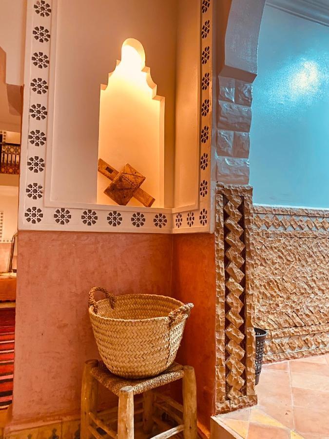 Auberge Tissadrine Akhendachou n'Ait Ouffi Buitenkant foto
