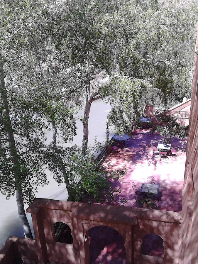 Auberge Tissadrine Akhendachou n'Ait Ouffi Buitenkant foto