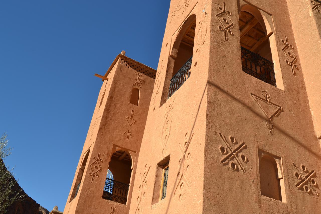 Auberge Tissadrine Akhendachou n'Ait Ouffi Buitenkant foto